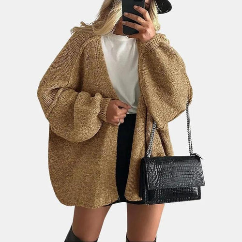 Oversnug Cardigan Sweater